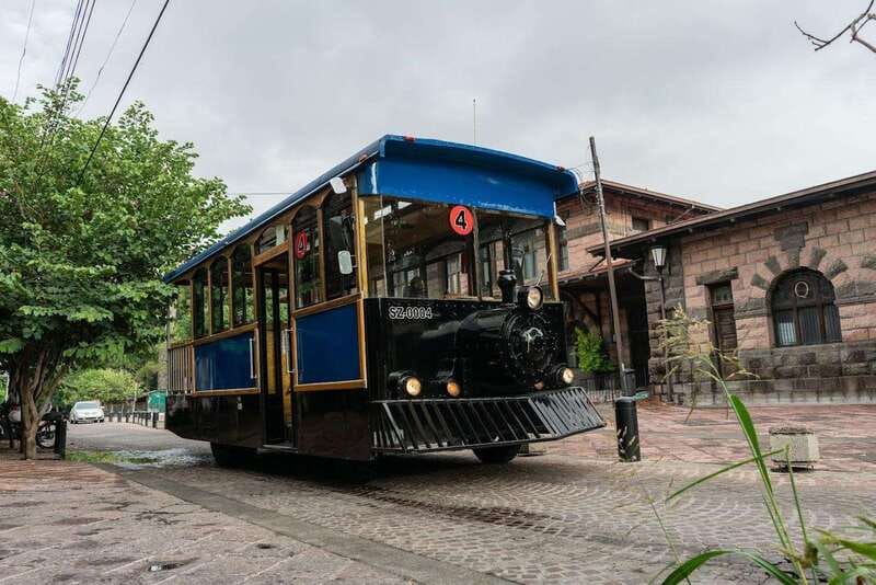 Querétaro: Tranvia Classic Trolley Car Guided Tour - Querétaros Iconic Landmarks on the Classic Trolley