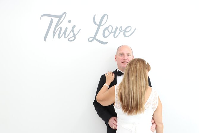 Quickie Las Vegas Wedding at Paradise Wedding Chapel - Summary: An Easy, Legal Las Vegas Wedding Option