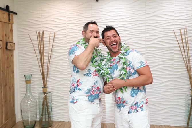 Quickie Sign and Go Wedding at Hawaiian Wedding Chapel - Who Should Consider This Quick Sign & Go Package?