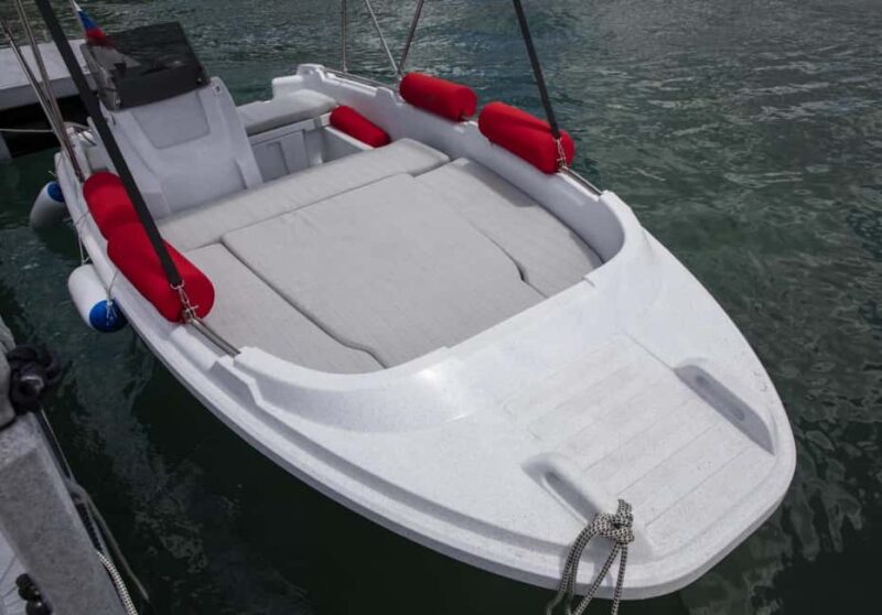 Rab: Roto 450 S Family Boat Rental - Key Points