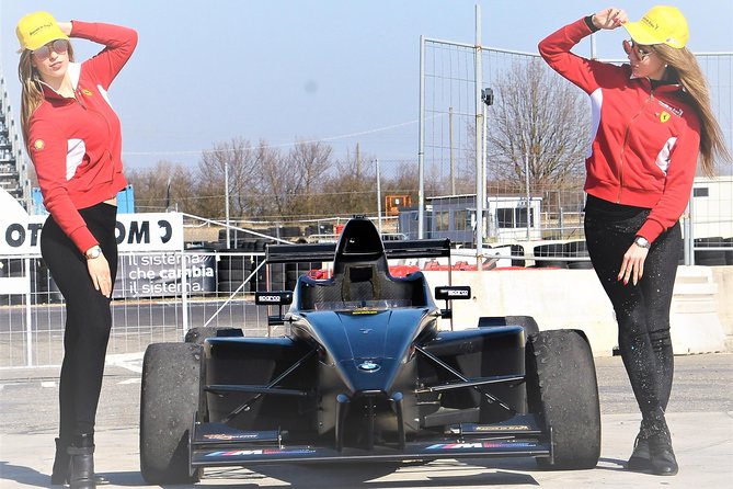 Racing Experience-Formula Racing Course and laps on Ferrari near Milan - The Location: Castelletto di Branduzzo Race Track