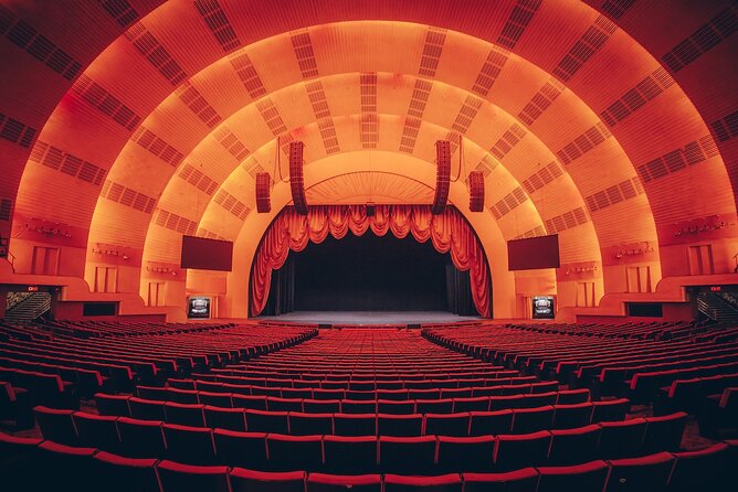 Radio City Music Hall Tour Experience - Practical Details: Meeting Point, Group Size, and Accessibility