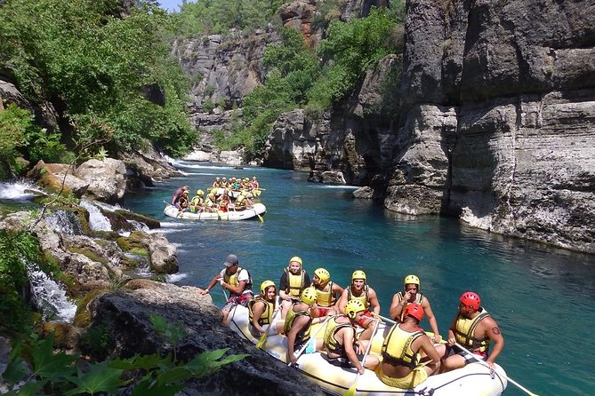 Rafting activity full of adrenaline - Key Points