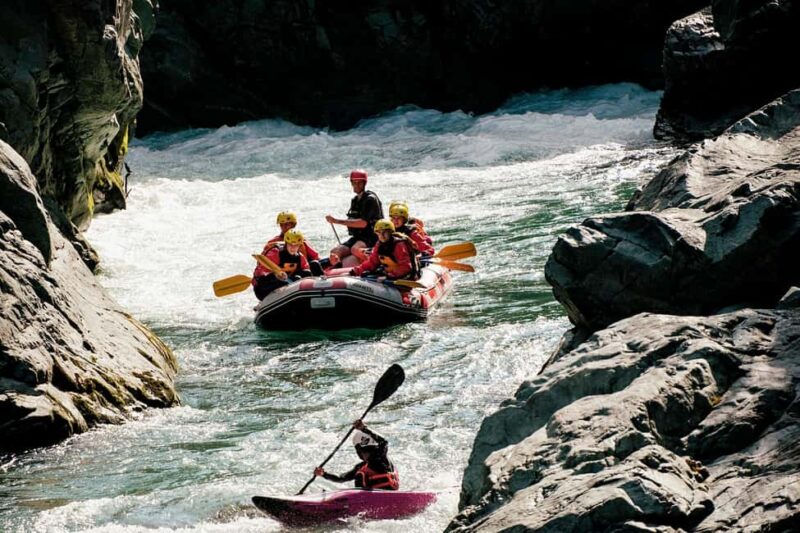 Rafting in the Sesia Gorge - The Guides Role and Group Dynamics
