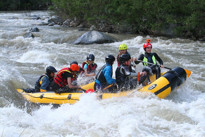 Rafting on Struma River - The Guide’s Role and Safety Oversight
