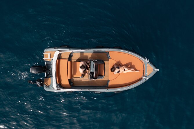 Ranieri Soverato Boat Rental in Santorini -License free- Be a Captain for a day - Explore Santorini from the Water with a License-Free Speedboat