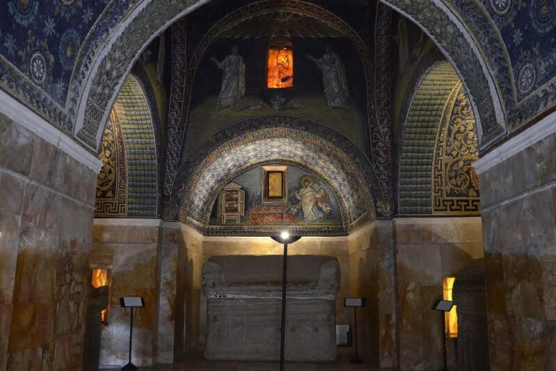 Ravenna: Awakening Among Ancient Mosaics - Key Points