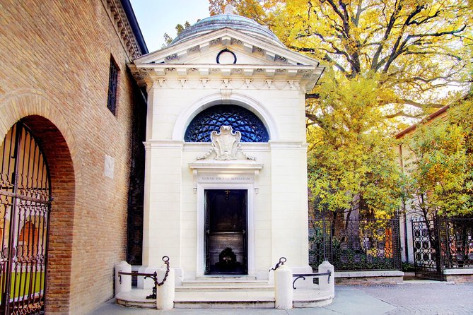 Ravenna in half a day - The Iconic Basilica di San Vitale and Imperial Portraits