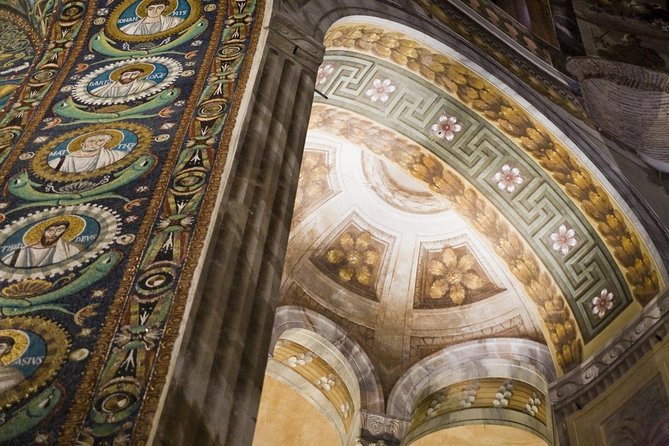 Ravenna Mosaics and Art - Half day private guided tour - The Experience of the Guide – Knowledge and Personal Touch