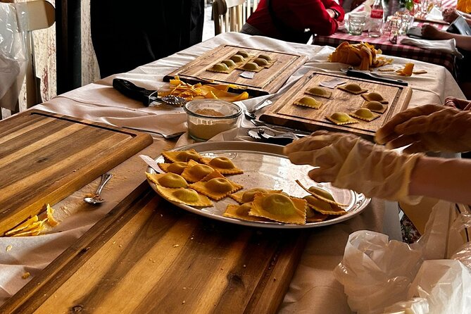 Ravioli Cooking Class in Rome - Piazza Navona - Practical Details: Group Size, Timing, and Accessibility
