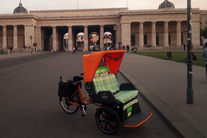 RAXI (E-Rickschaw) big private Vienna tour - Discover the Historic and Natural Sights: Hofburg, Danube, and More