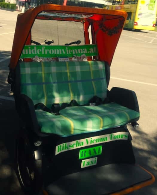 RAXI (Electric Rickshaw) Vienna Tours with two options - Weather-Ready Comfort with Heated and Waterproof Gear