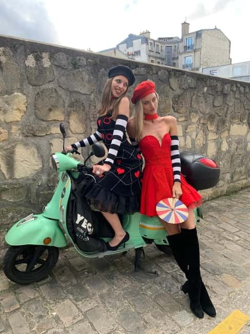 Re-Paris: Paris Photoshoot with a Recycle Twist - Logistics, Group Sizes, and Booking Flexibility