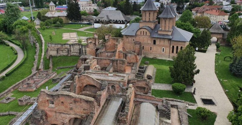 Real Dracula Princely Court and Real Dracula's Fortress - Visiting the Historic Curtea de Arges Monastery