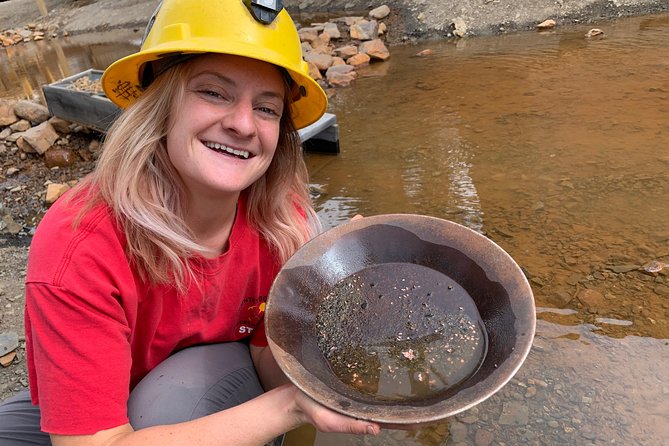 Real Gold Mine Tour with, gold panning and more - Highlights of the Guides Knowledge and Interactions