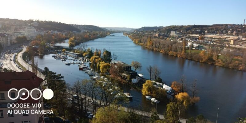 Real life in Prague - Easy Walk from Vysehrad to Vyton - Exploring Vysehrad: A Scenic Fortress and Park
