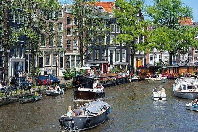 Red Light District tour with canal cruise - The Tour’s Logistics and Group Experience