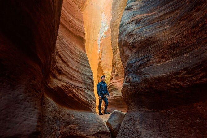Red Rock Slot Canyon - Meet Your Guide and Learn Local Insights