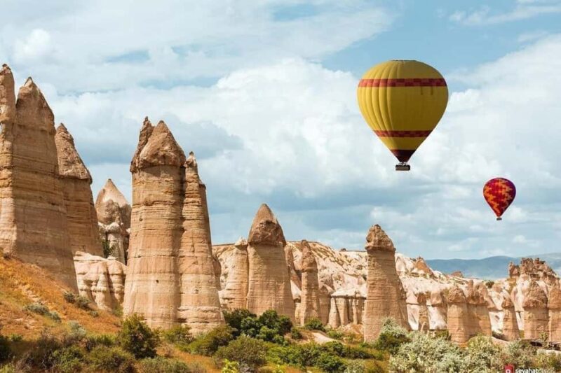 Red Tour: Zelve Open-Air Museum & Lunch - Uçhisar Castle for Panoramic Views