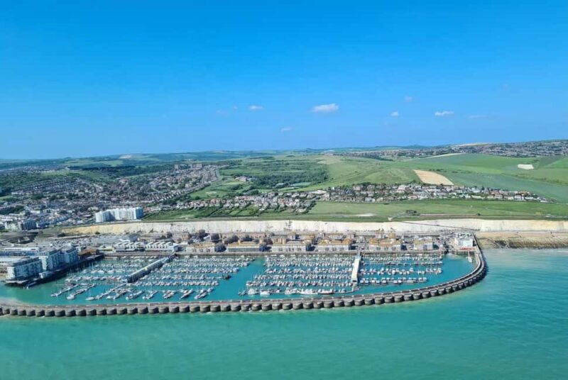 Redhill: 1-Hour South Coast Helicopter Tour for 3 People - Overflight of Sussex Countryside and London Skyline