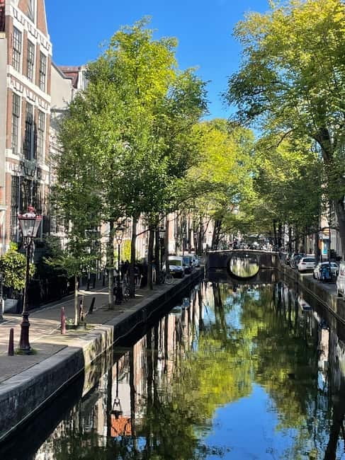 REDKULT: Red Light District & Historical City Center - Exploring the Red Light District with a Guide