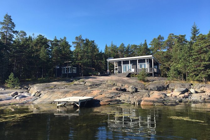 Redrib Cottage Locals Experience - Home-Made Archipelago Lunch on the Cliffs