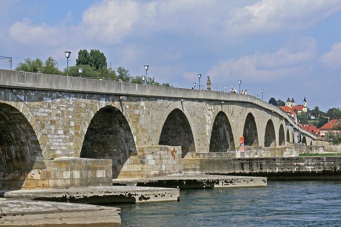 Regensburg - Classic guided tour - Exploring the UNESCO-Listed Old Town of Regensburg