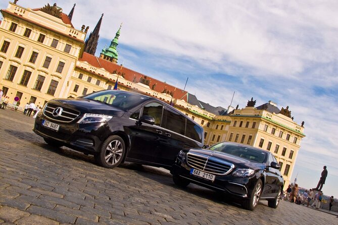 Regensburg to Prague Private Transfer - Customer Experiences: Highlights and Areas for Improvement