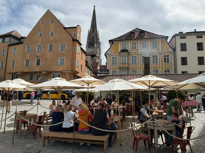 Regensburg Unveiled: Through Its People, Art and Flavors - Discover Regensburgs Heritage, Art, and Flavors in a 3-Hour Tour