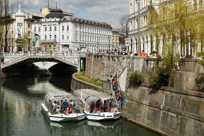Regular Panoramic Cruise - The Starting Point at Ribji Trg