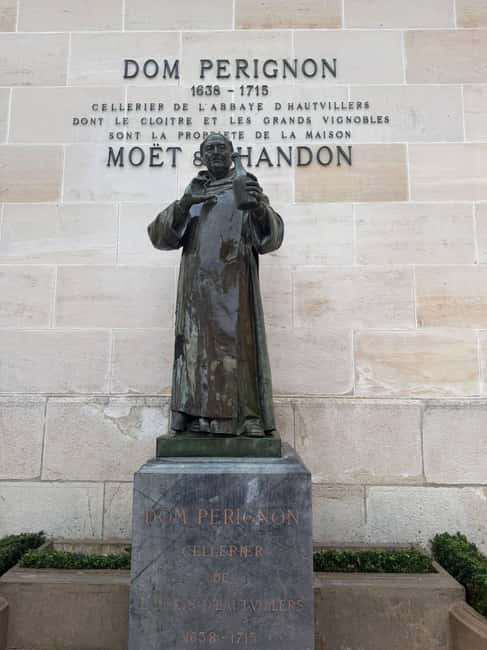 Reims: Day Trip from Paris with Champagne Tasting - Key Points