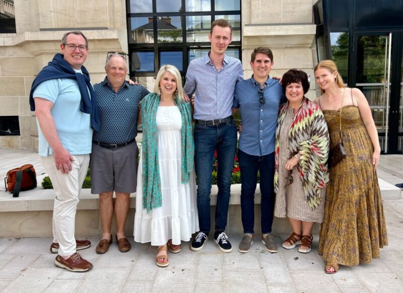 Reims/Epernay: Private Veuve Clicquot Champagne Tasting Tour - Champagne Tasting at a Family Estate