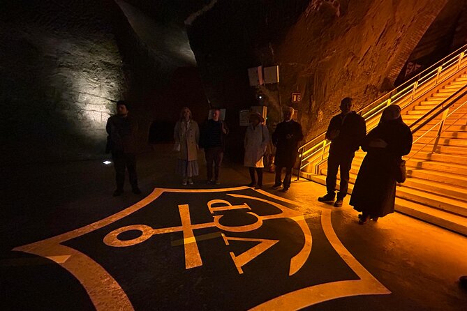 Reims or Epernay: Full day Veuve Clicquot family grower & lunch - Champagne Avenue in Épernay: A Visual Feast