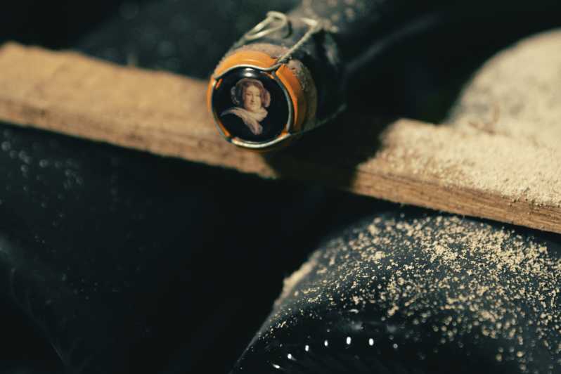 Reims: Veuve Clicquot and Family-Run Winery Day Tour & Lunch - Discovering Veuve Clicquot in the Heart of Reims