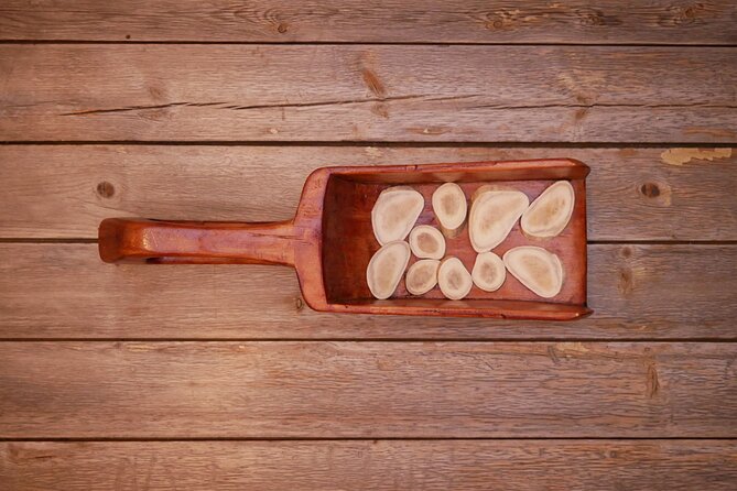 Reindeer Antler Magnet Workshop - The Group Size and Duration of the Workshop