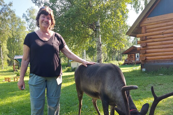 Reindeer Meet and Feed - Talkeetna - The Host and Their Personal Touch
