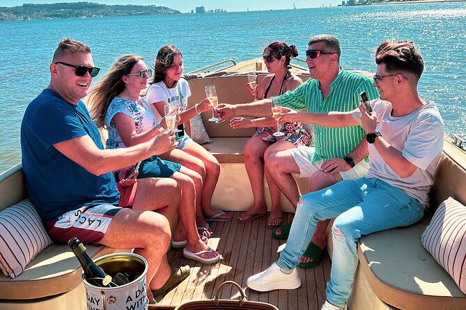 Relax on a Comfortable Small Boat With Open Bar and Snacks - The Personal Touch: Highly Praised Guides and Crew