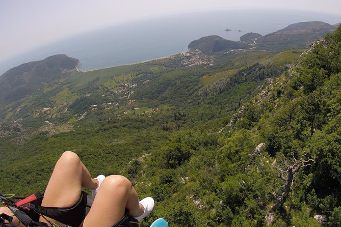 Relaxing flight in Petrovac - The Experience Provider: Budva Paragliding Montenegro
