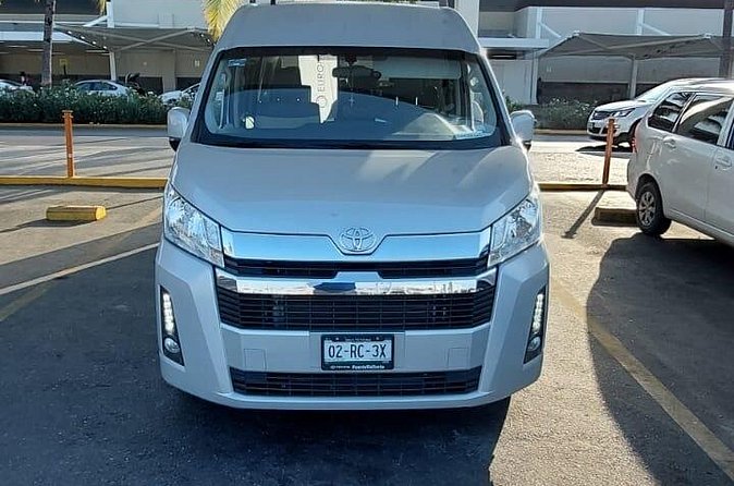 Reliable Transportation from PVR Airport to Punta Mita - Customer Satisfaction: Consistent 5-Star Ratings