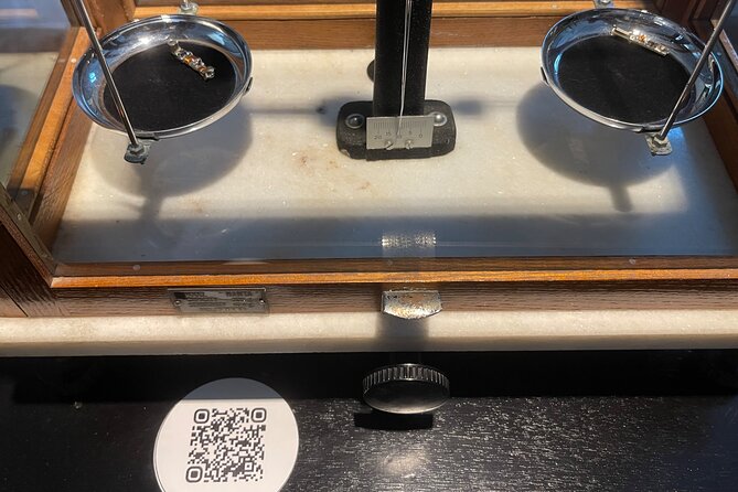 Relics of Comunism in Tiranë - The Enver Hoxha Pyramid: From Dictator’s Museum to Cultural Center