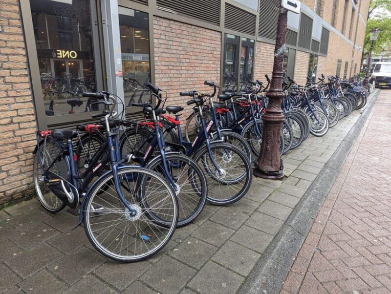Rent a bike in Amsterdam | 1, 2, 3+ hours - The Unique Appeal of Cycling in Amsterdam