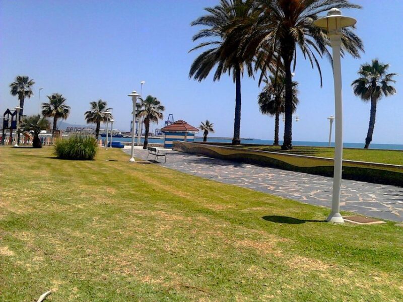 Rent a bike in Malaga - Limitations: Assistance and Additional Costs