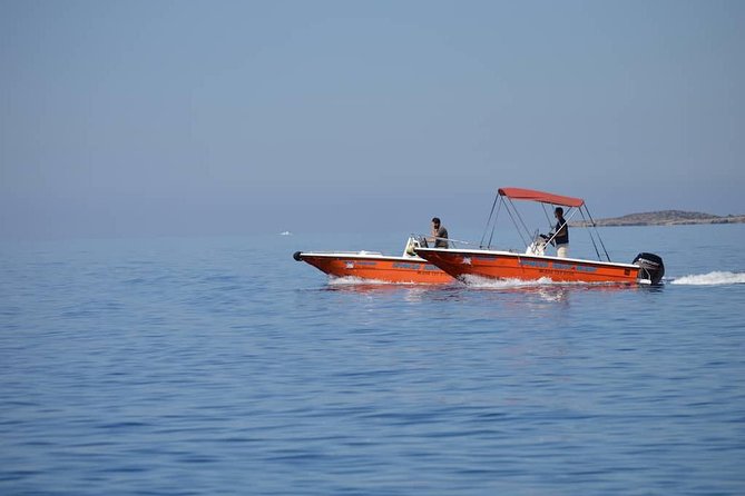 RENT A BOAT 5,5m - 30hp LICENSE FREE Chora Sfakion, Sfakia - Key Points