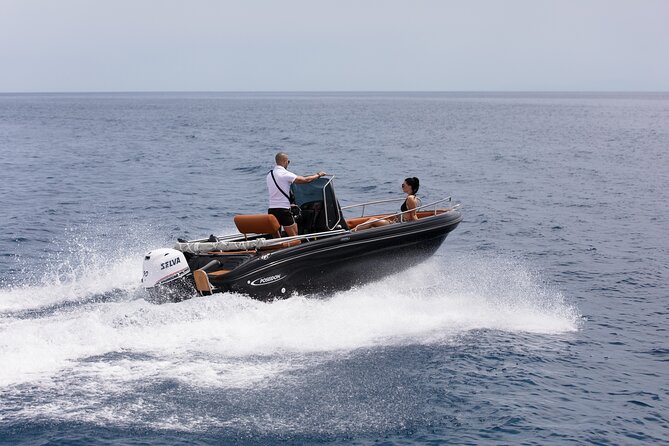 Rent a boat - Discover Santorini from the Water with a Flexible Boat Rental