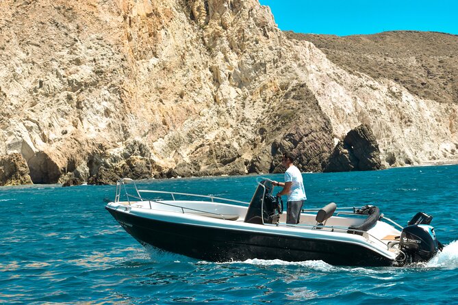 Rent a Boat with 30/50hp Engine in Santorini without a License - Who Will Enjoy This Santorini Boat Rental?