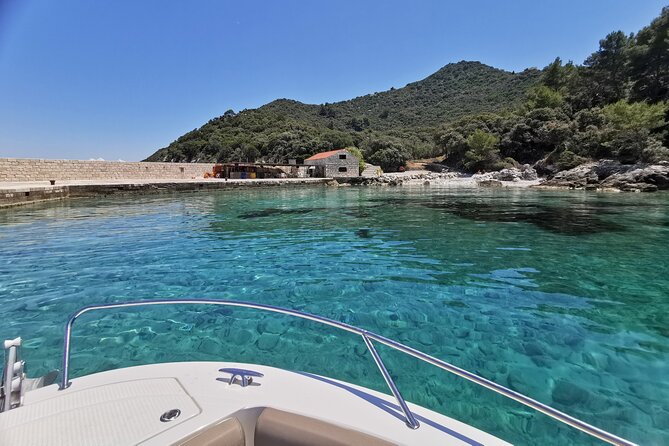 Rent a luxury speed boat for great fun on this Elaphiti Islands tour - Sipan: Coffee and Coastal Charm