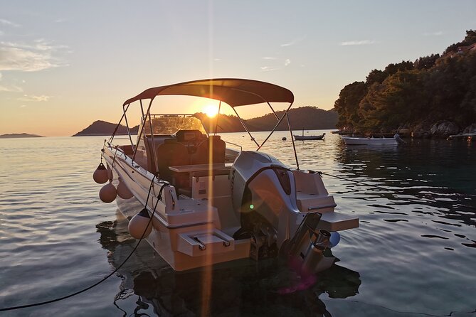 Rent a luxury speed boat for great fun on this Elaphiti Islands tour - The Crew: Friendly, Knowledgeable, and Local