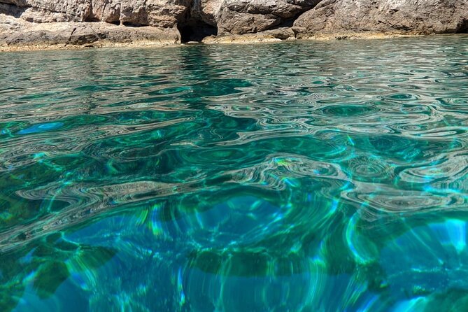 Rent a small boat without skipper - explore the islands and find hidden caves - Comfort and Convenience Onboard