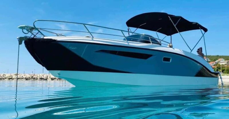 Rent Barca Dylet 85 and explore the Aeolian archipelago. - How Skyseacharter Organizes Your Dream Day on the Water