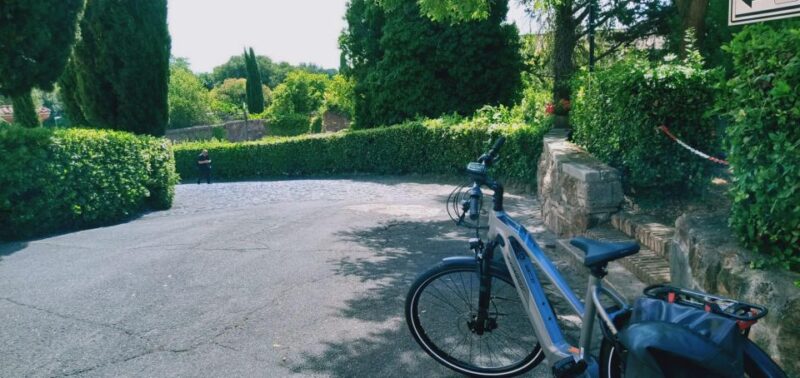 Rent Top E-bike for an epic day in Rome - Value and Suitability for Different Travelers